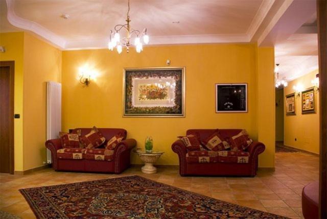 Hotel Duca Di Calabria Serra San Bruno Extérieur photo