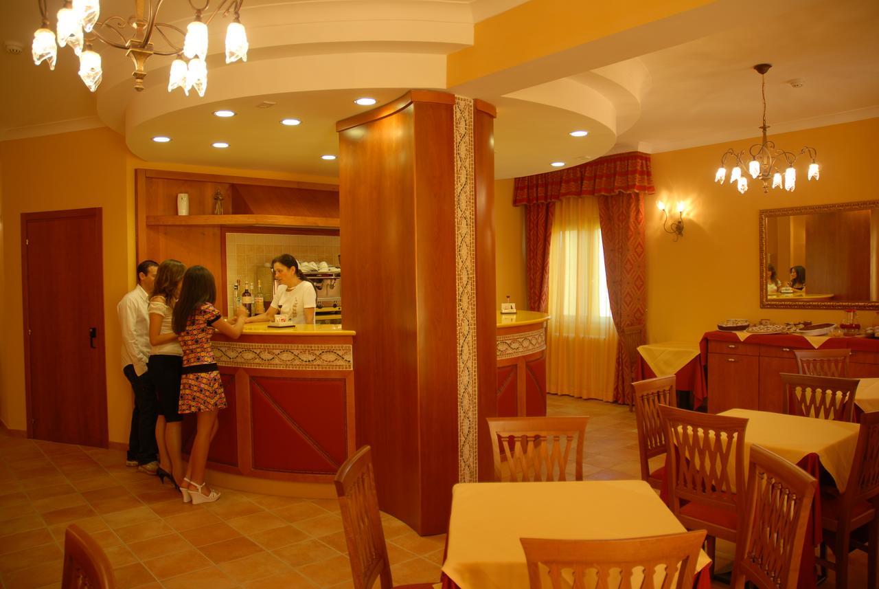 Hotel Duca Di Calabria Serra San Bruno Extérieur photo