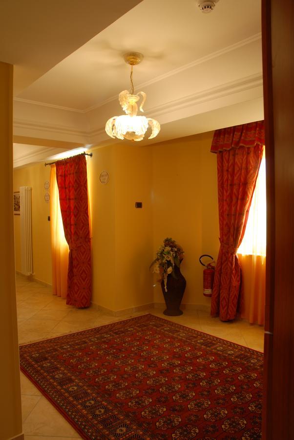 Hotel Duca Di Calabria Serra San Bruno Extérieur photo